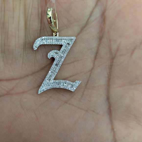 Real Natural Diamond 10kt Gold Baguette Style Initial Z Pendant